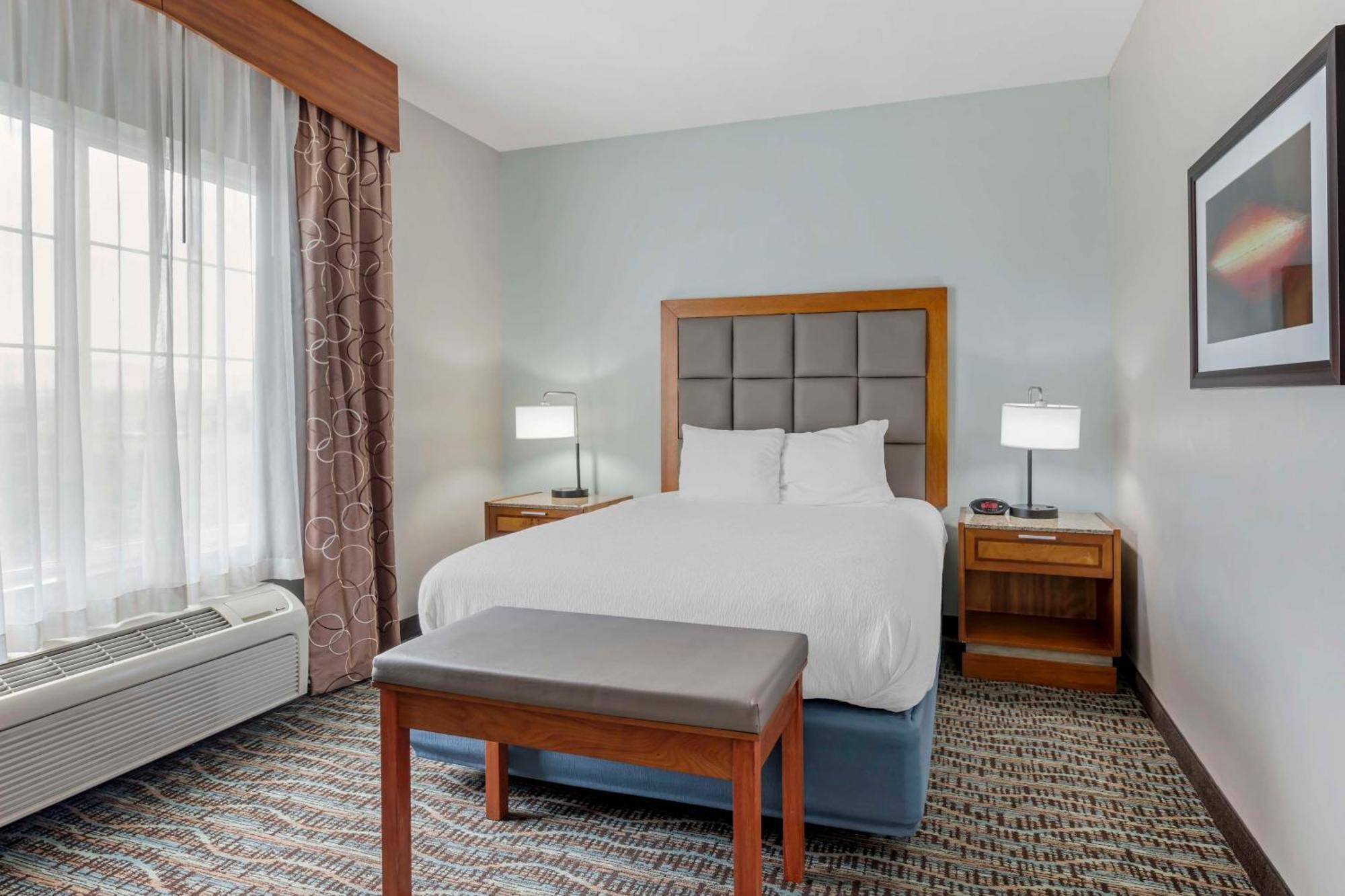Best Western Plus Peppertree Inn At Omak Buitenkant foto