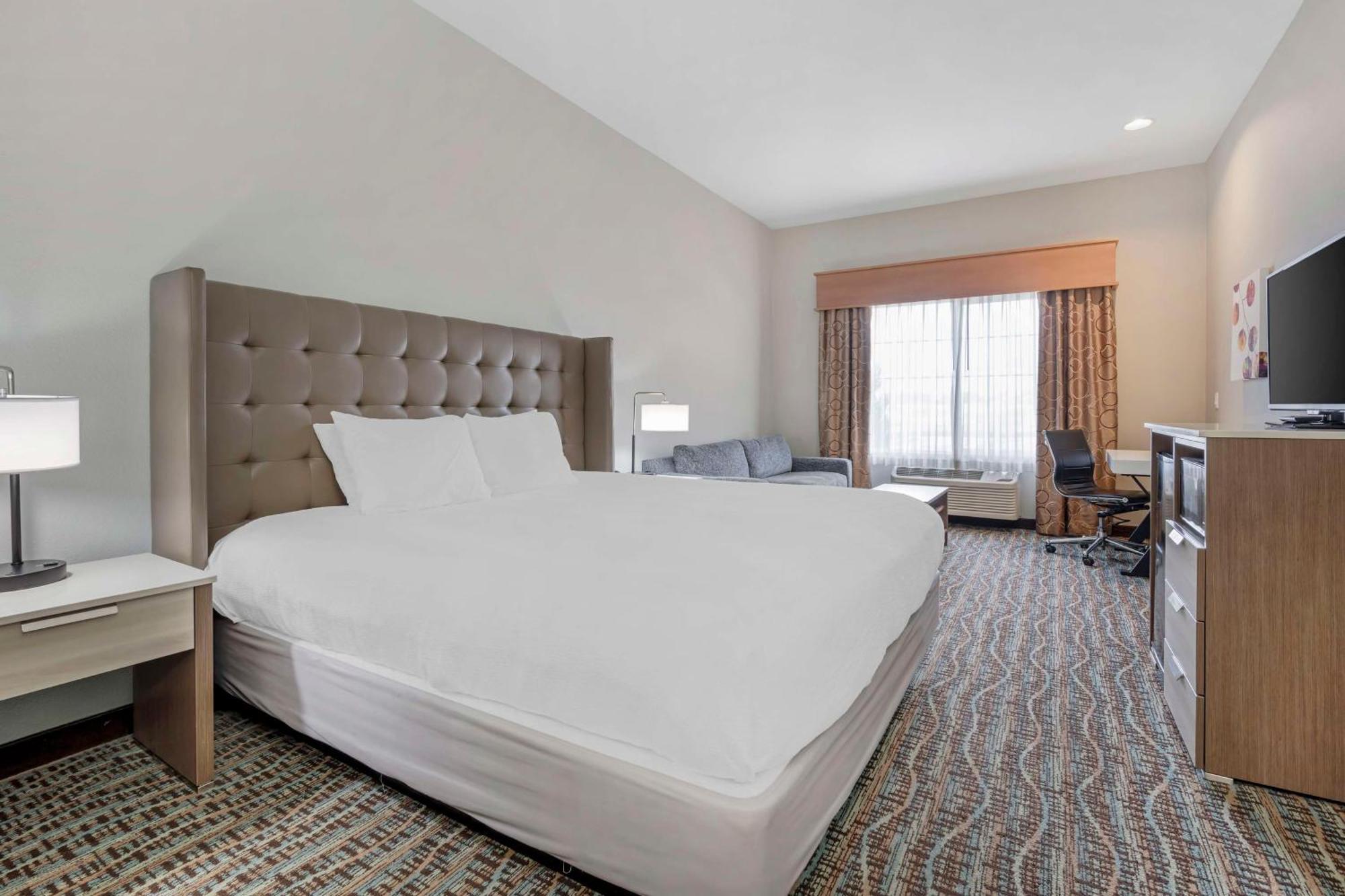 Best Western Plus Peppertree Inn At Omak Buitenkant foto