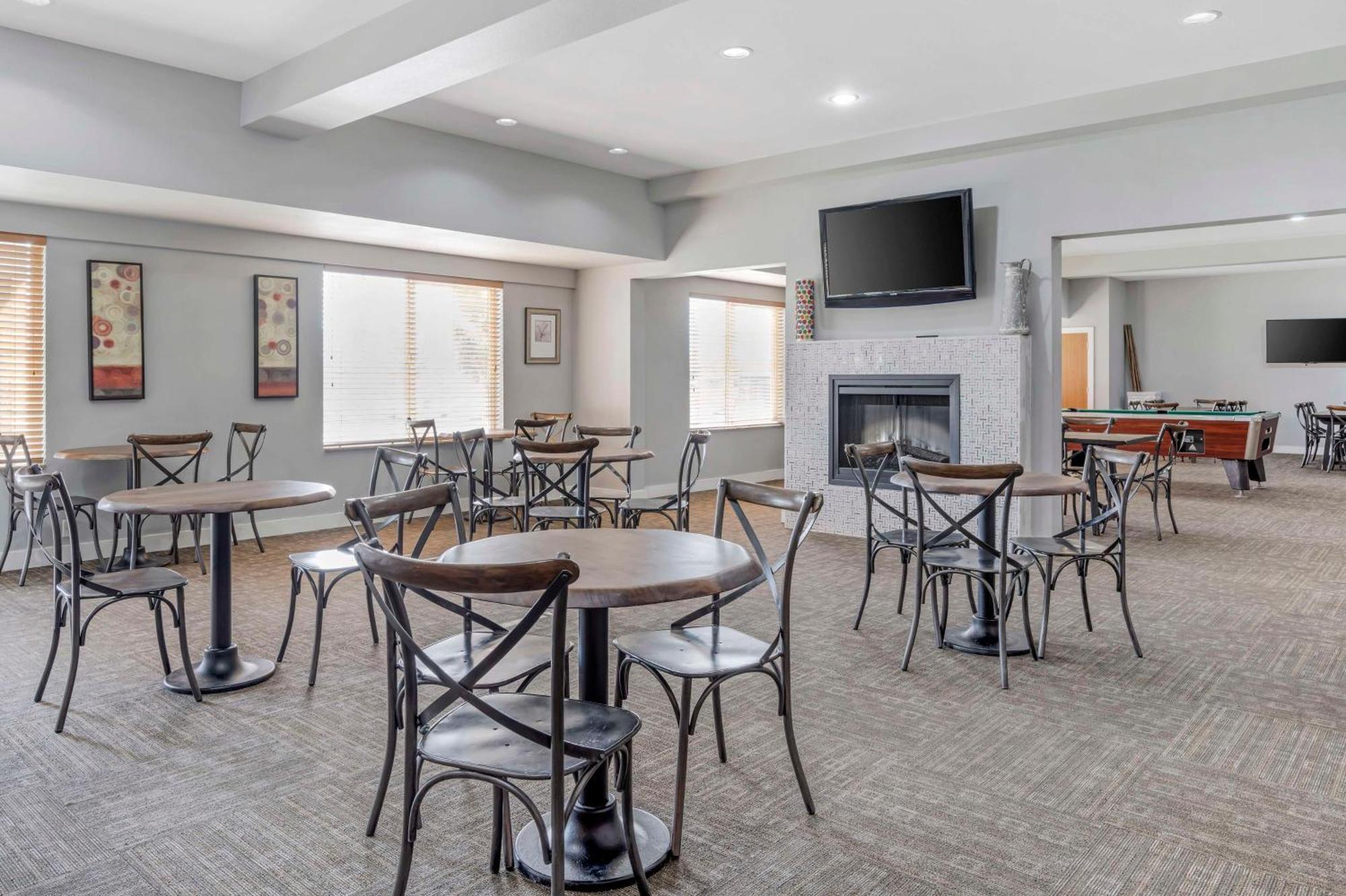 Best Western Plus Peppertree Inn At Omak Buitenkant foto